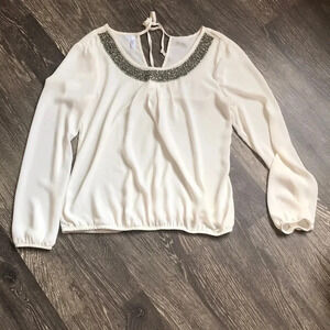 Maurices size Medium blouse